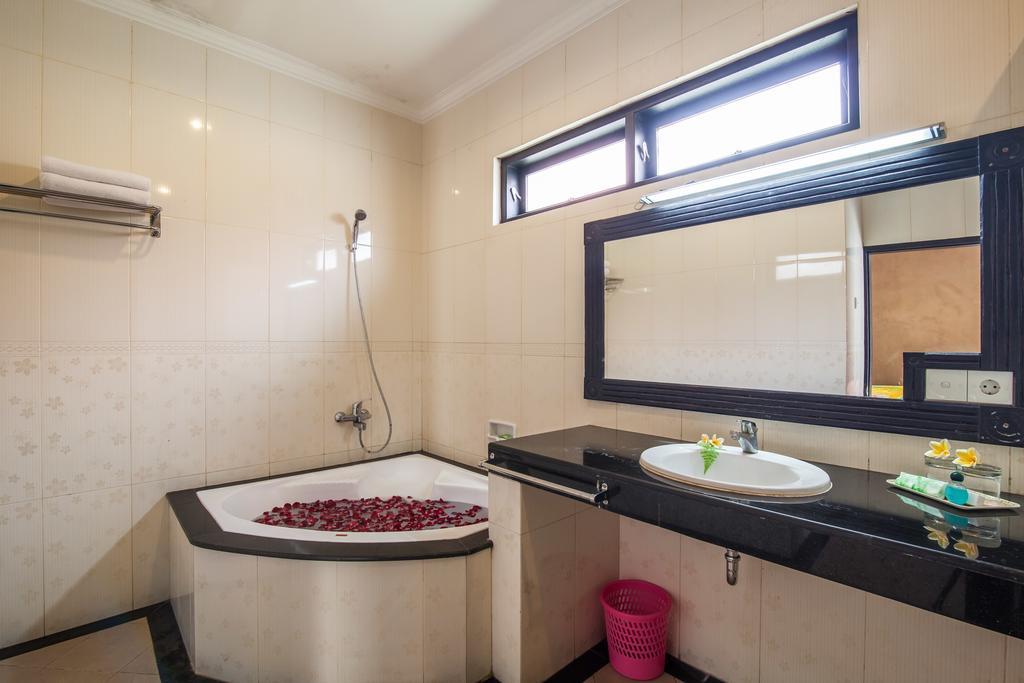 Puri Yuma Hotel デンパサール エクステリア 写真